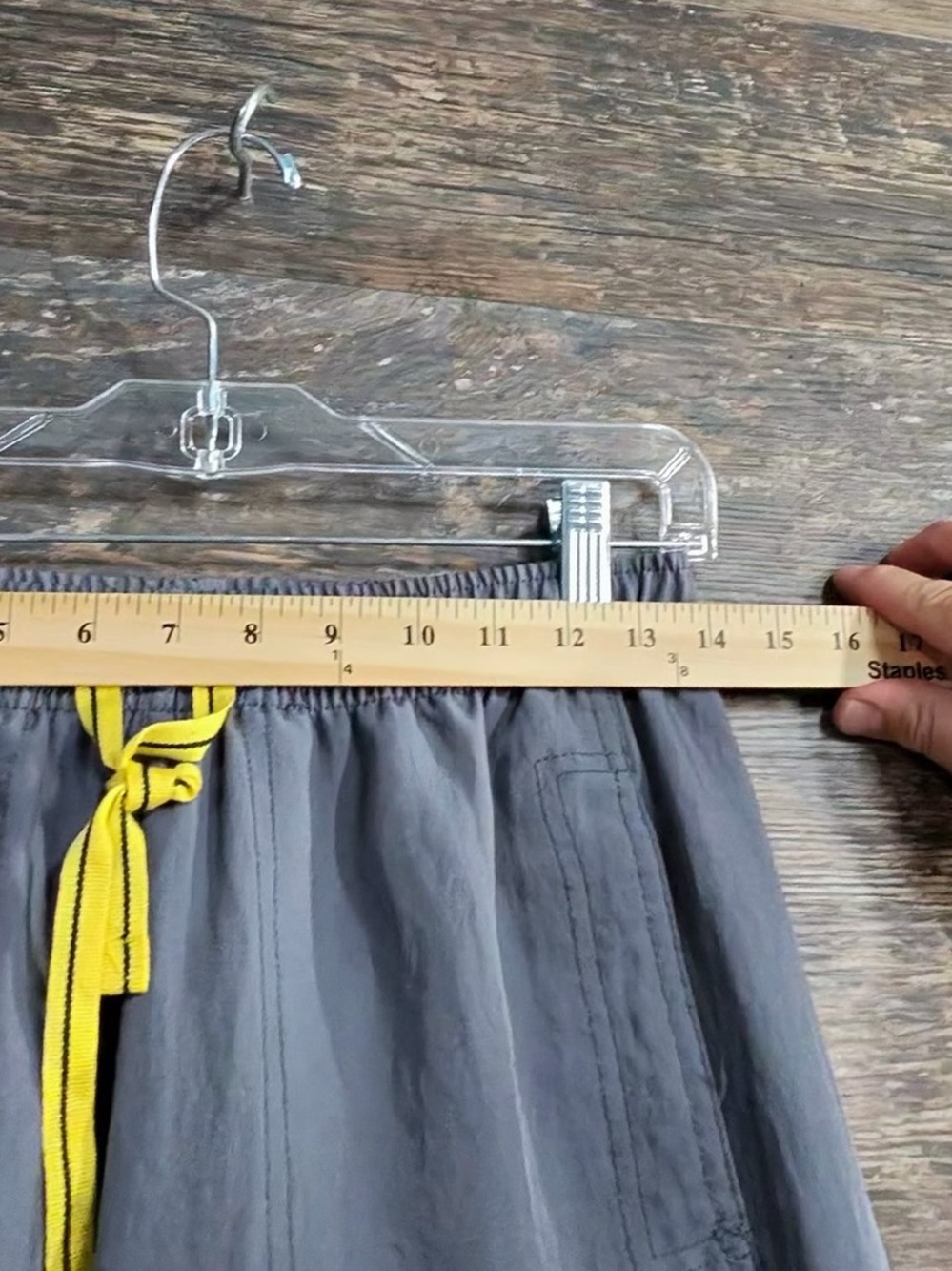 WonderWink Gray Cargo Scrub Pants with Yellow Drawstring - Picture 3 of 12